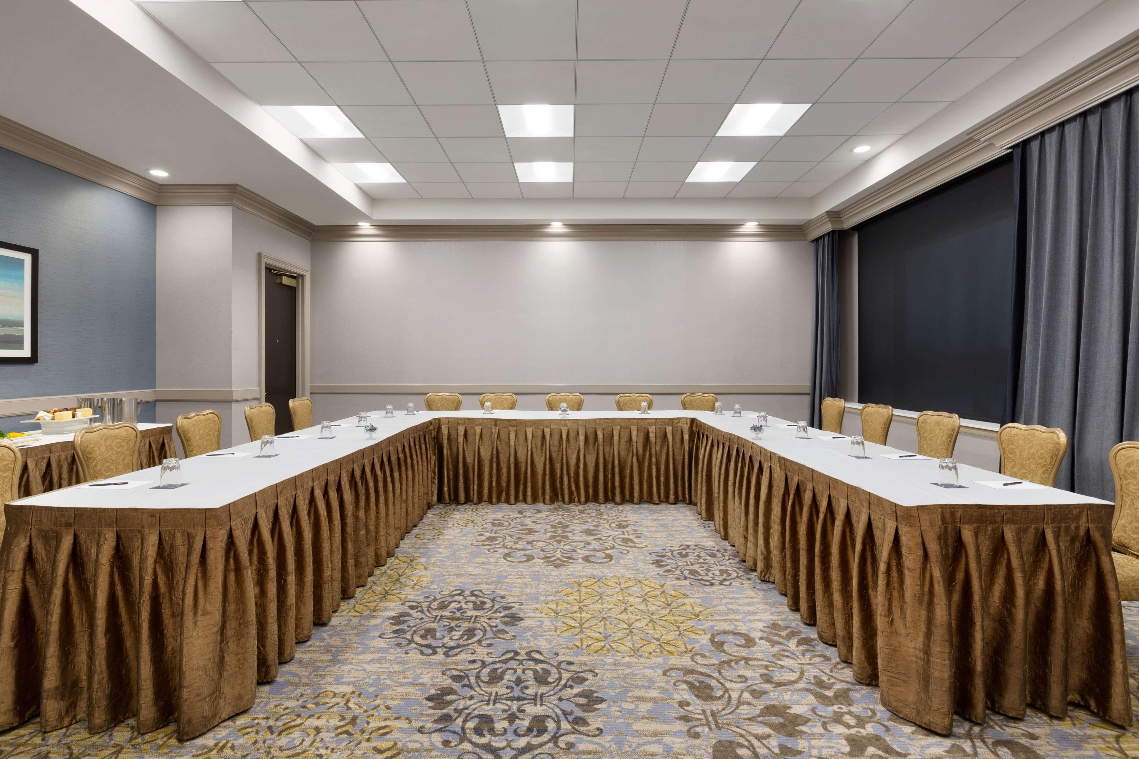 Hilton Philadelphia City Avenue Dış mekan fotoğraf