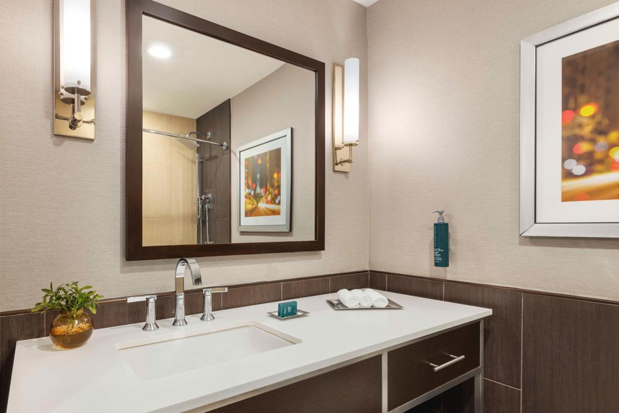 Hilton Philadelphia City Avenue Dış mekan fotoğraf