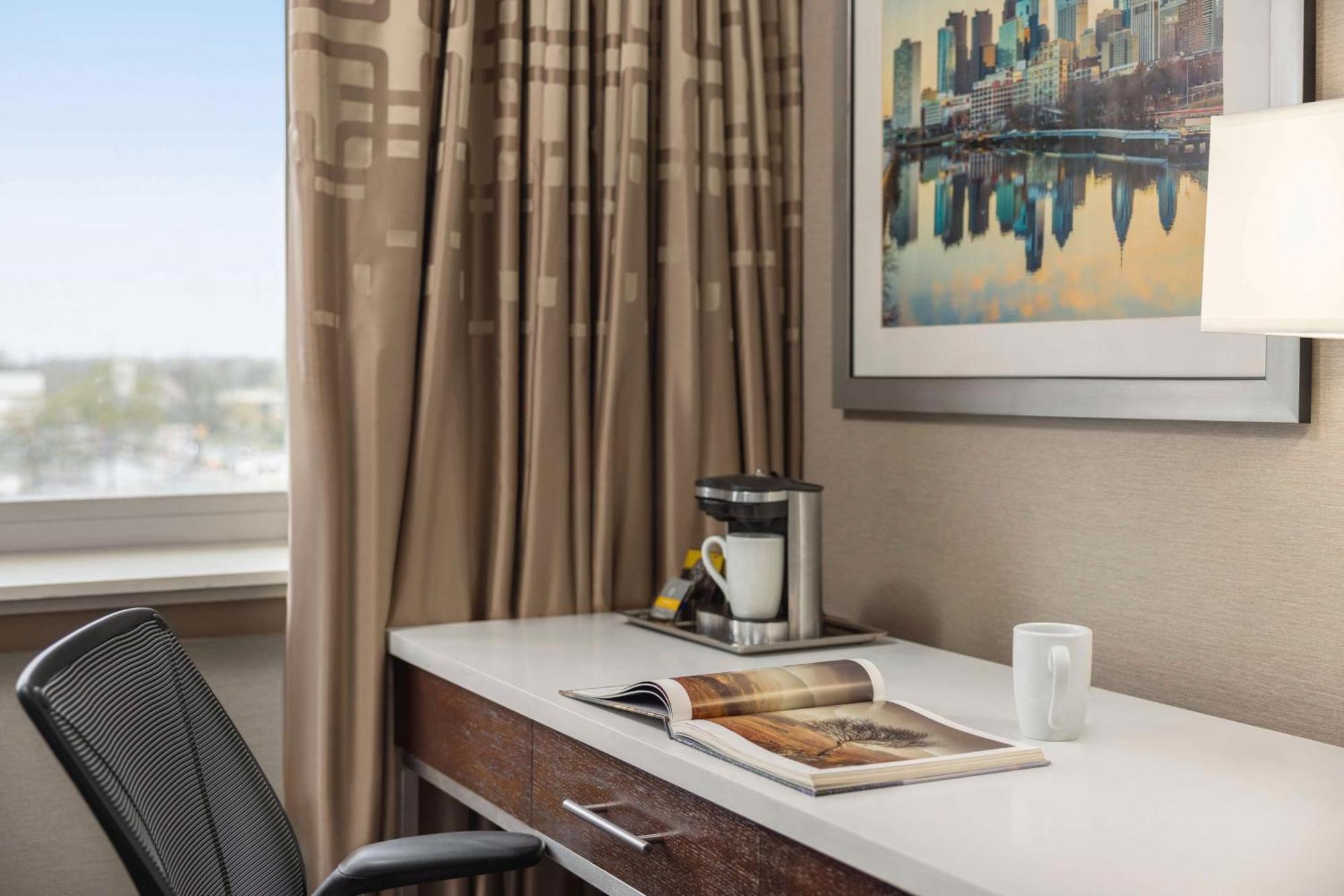 Hilton Philadelphia City Avenue Dış mekan fotoğraf